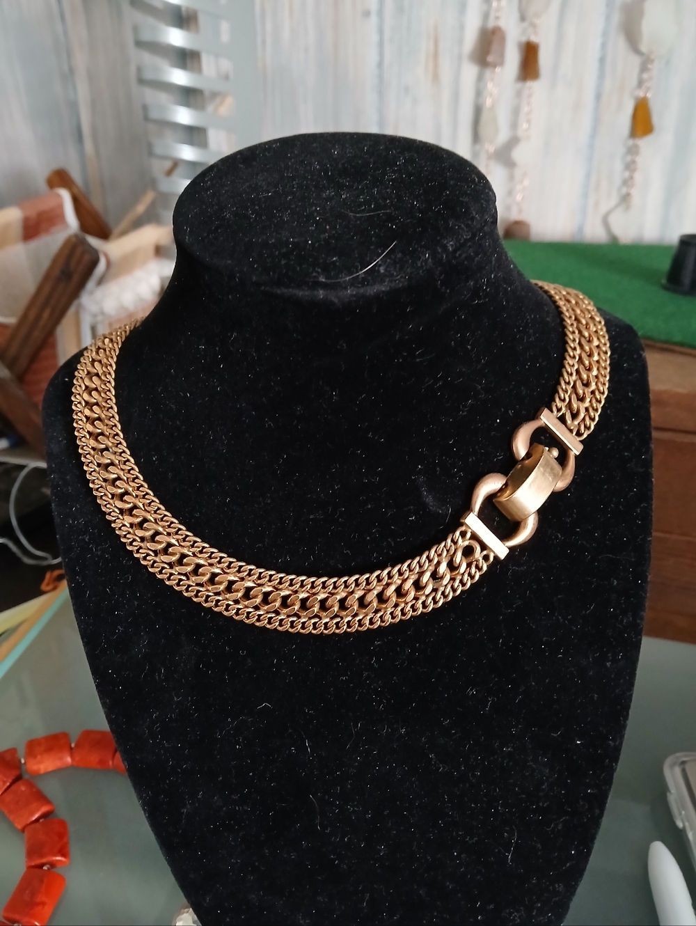 Vintage Bergere Chocker
